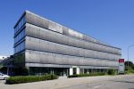 Das Gebäude in der Schaffhauserstr. 611 in Zürich bietet helle, flexibel unterteilbare Büroflächen von 2846m² und eine Verkaufsfläche Im Erdgeschoss von 656m². Quelle: PSP Swiss Property AG