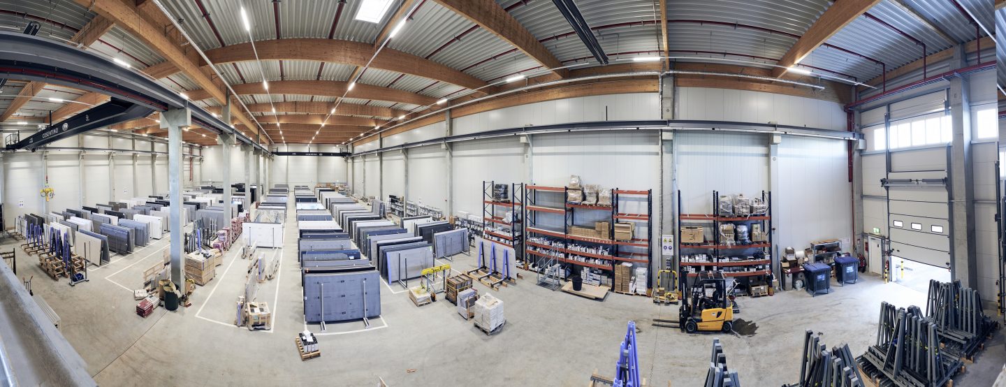 Cosentino hat Oberflächen für Innen- und Außenanwendungen in vielfältigen Designs vor Ort auf Lager. Quelle: Cosentino