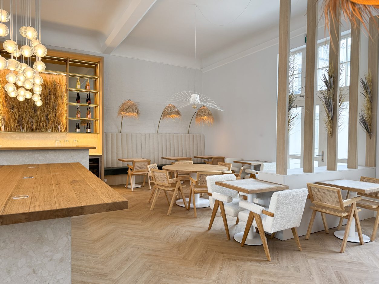Im Restaurant wird morgens auch gefrühstückt. Bildquelle: m|interior